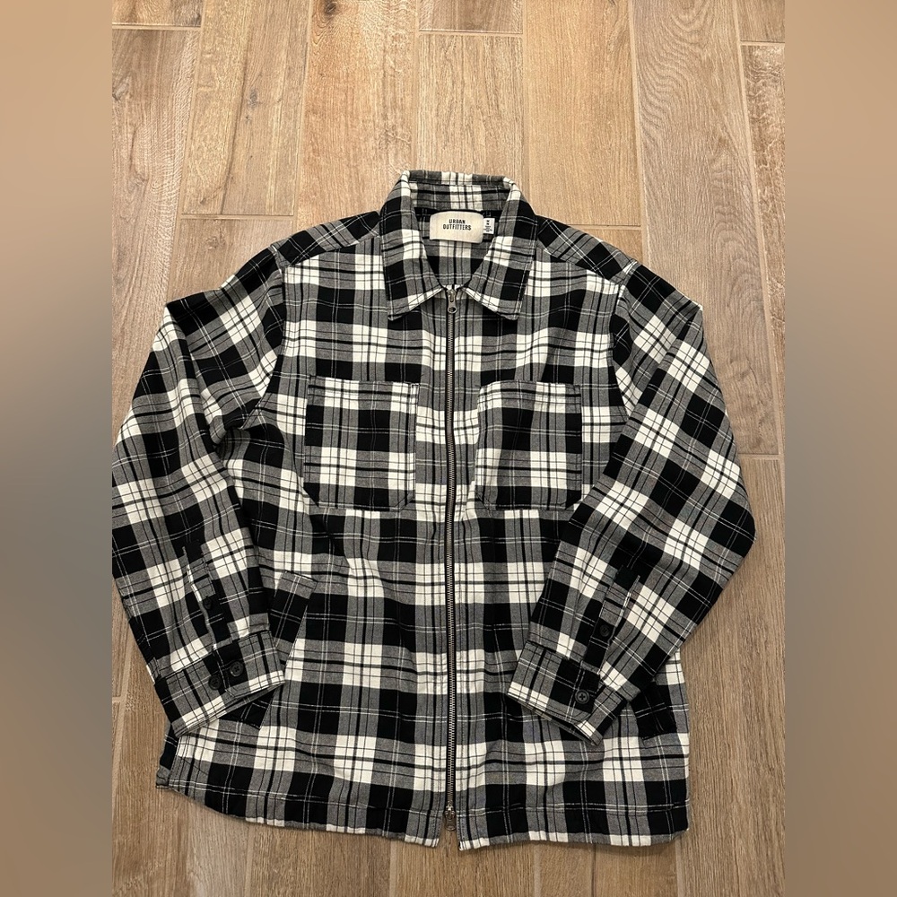 Urban Outfitters Men's Shirt in Black White Full Zip - Size Medium